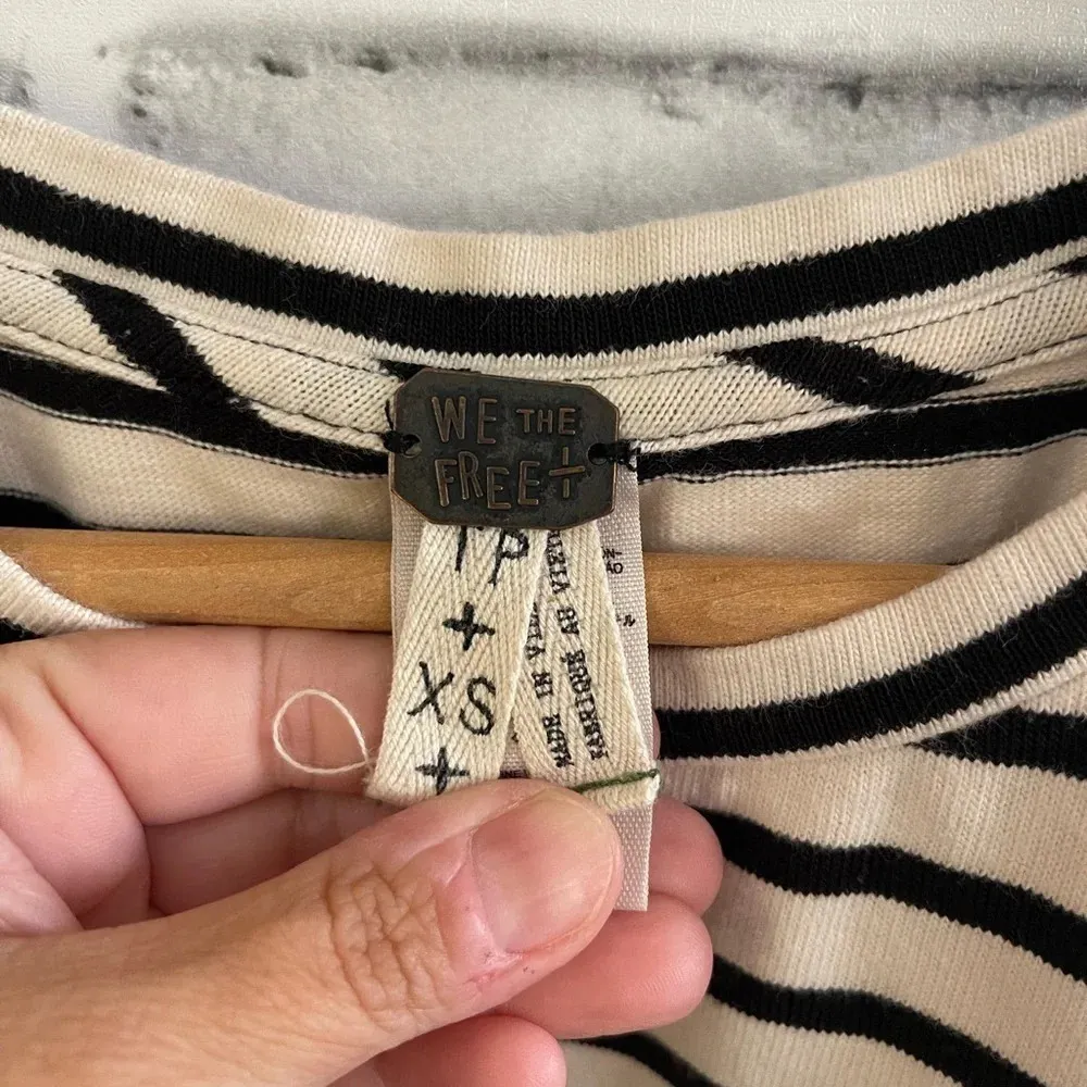 Free People We the Free Madness striped high- low muscle tank top XS - Image 3