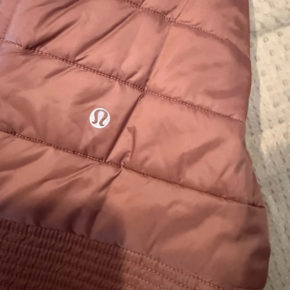 LULULEMON Jacket in Pink - Image 3