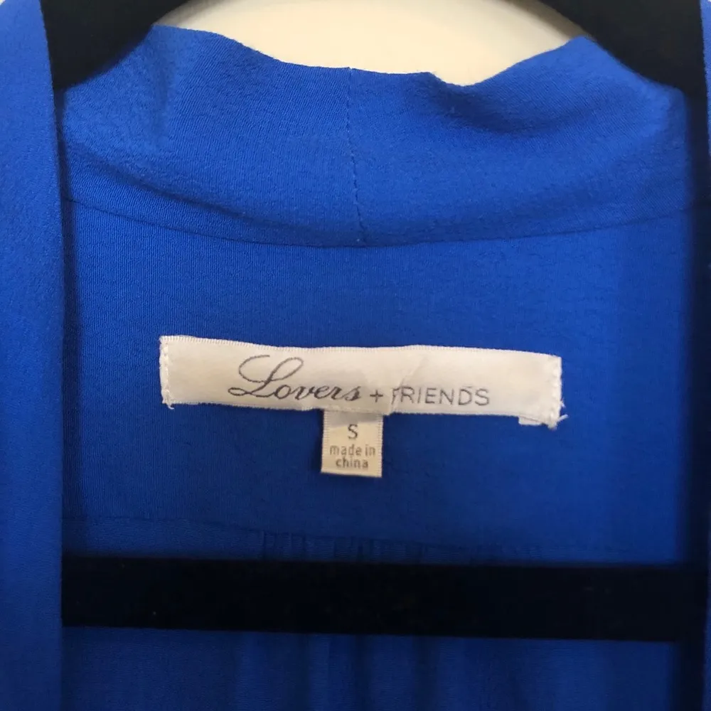 x Revolve ‘Lovely’ V Neck Blouse - Image 5