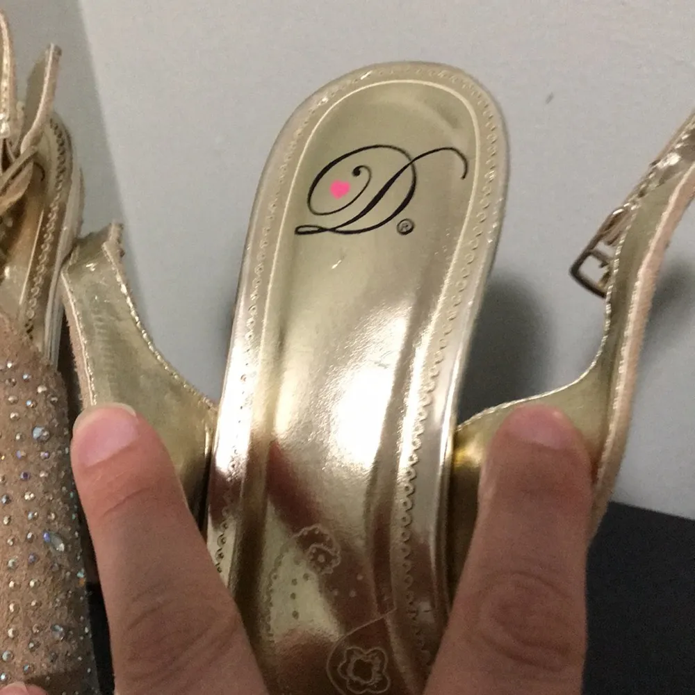 Gold Heart In D Pretty Aurora Borealis Sequence Platform Spiked 6”Heel T… Tan Size 8 - Image 7