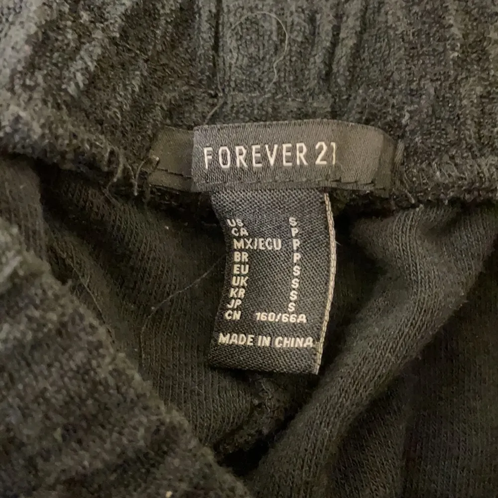 Forever 21  terrycloth shorts - Image 4