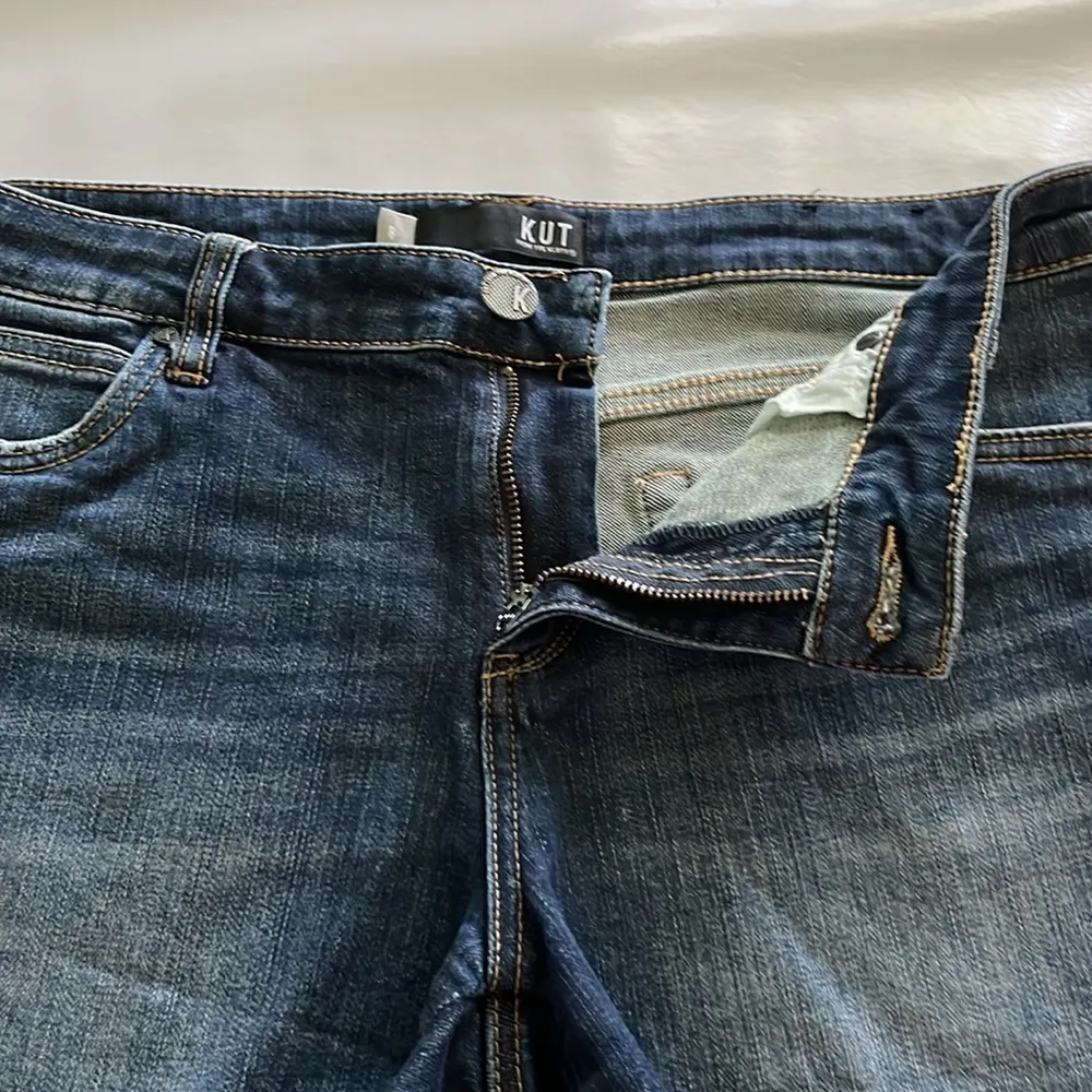 Kut From The Kloth Gidget Fray Short Mid Rise Size 8 - Image 16