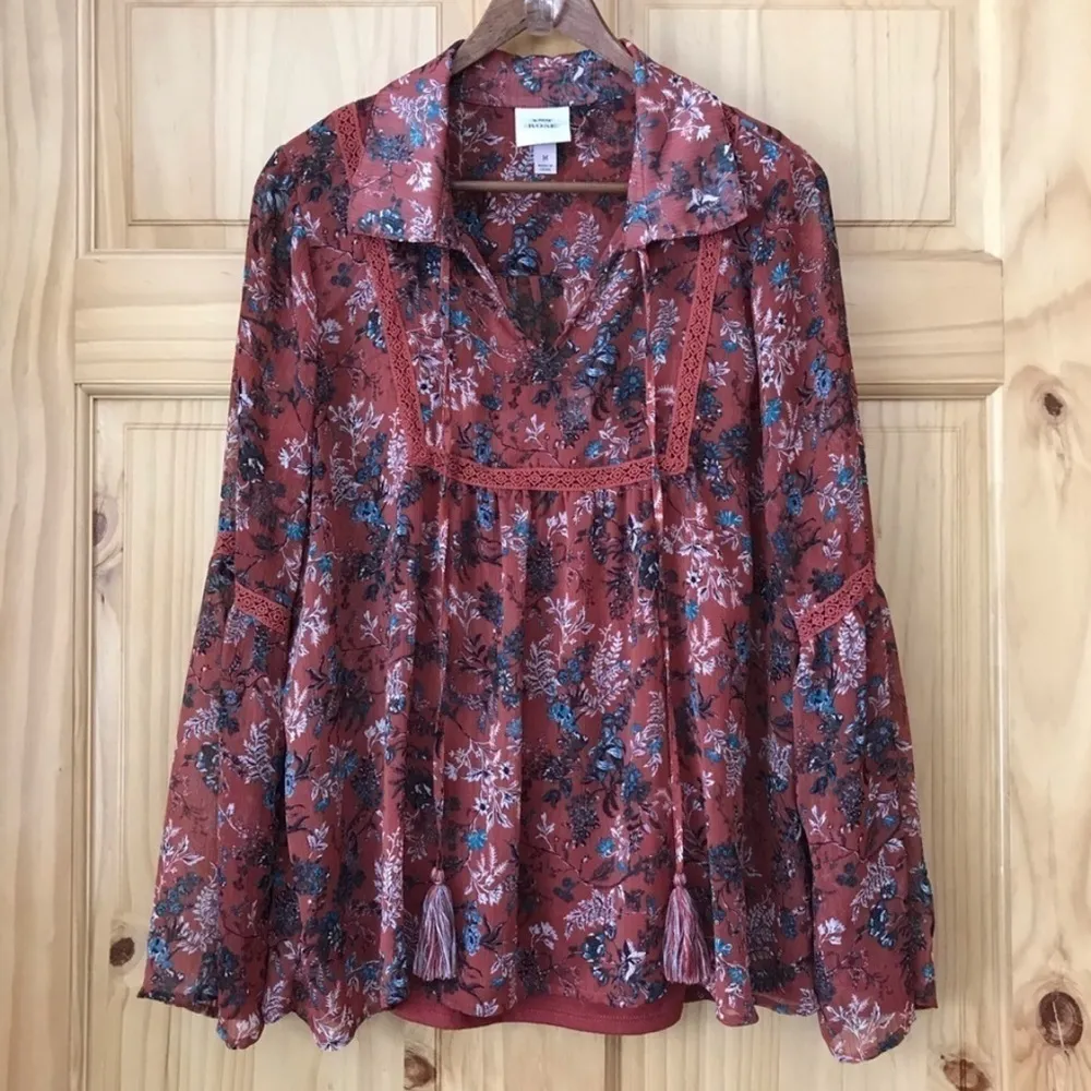 KNOX Rose crochet trim sheer boho bell sleeve floral top size M - Image 2