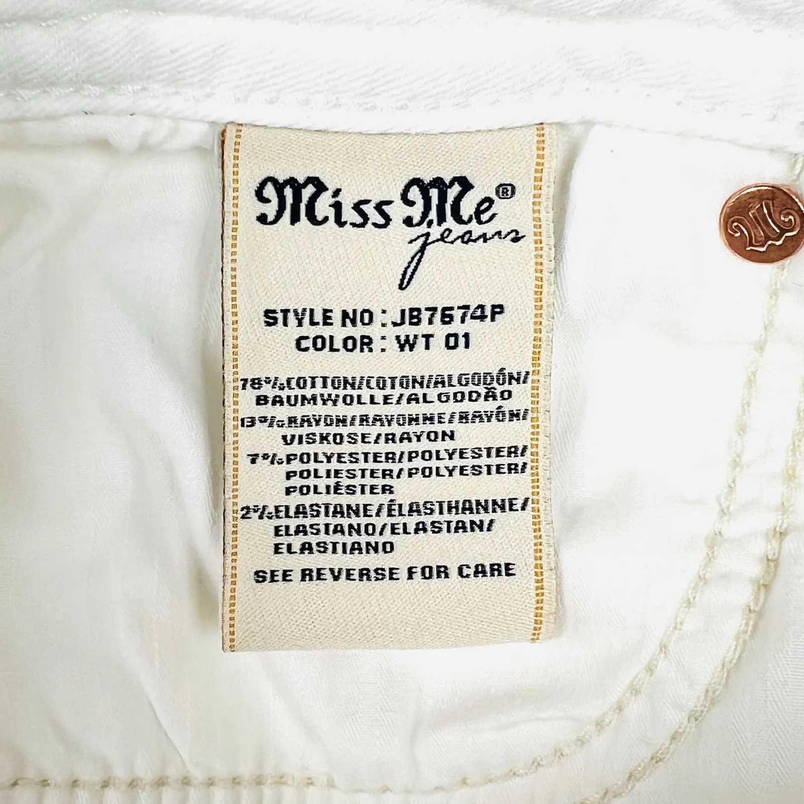 Miss Me Jeans Women's‎ 28 White Embroidered Floral Boyfriend Capri Cropped - Image 9