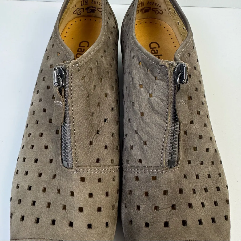 Gabor Nubuck Leather Hovercraft Zipper Slip - Image 3