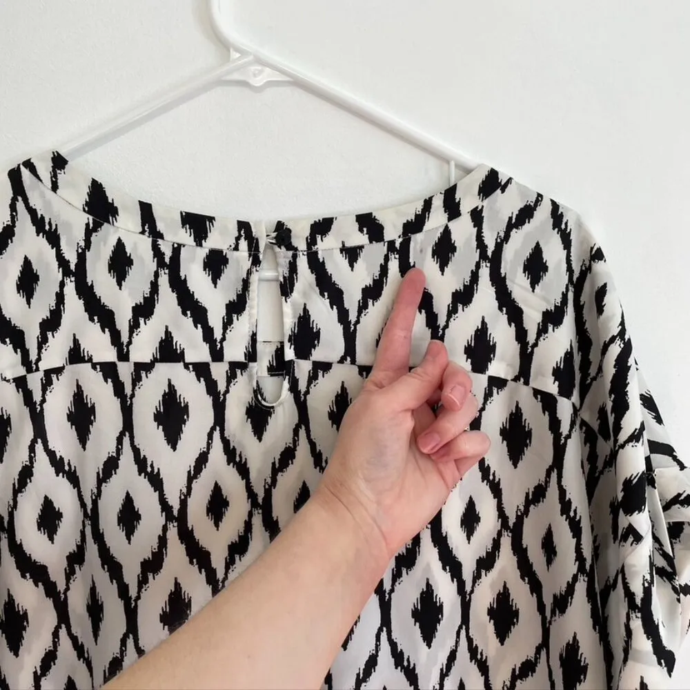 VIOLET CLAIRE Plus Size White ish Black Ikat Boho Short Dolman Sleeve Blouse Top - Image 15