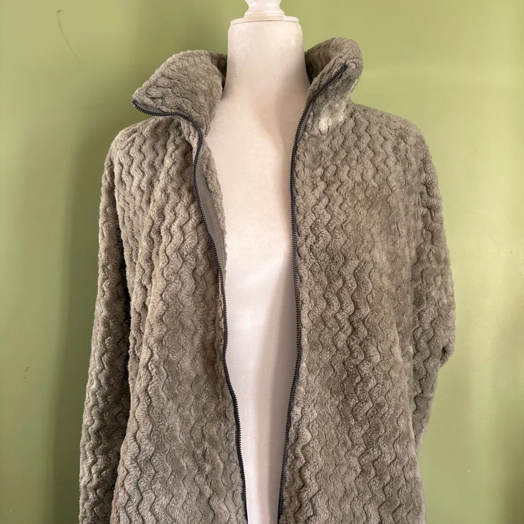 Quilted Fleece Jacket - Image 4