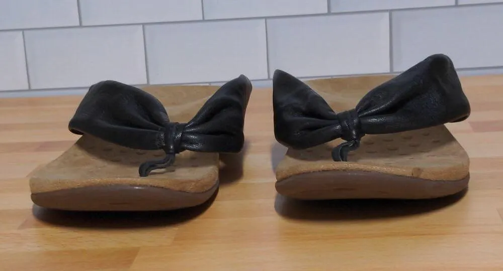 Vionic Womens Britney Flip Flop Thong Sandals Black Leather US 9 / UK 7 / EU 41 - Image 3