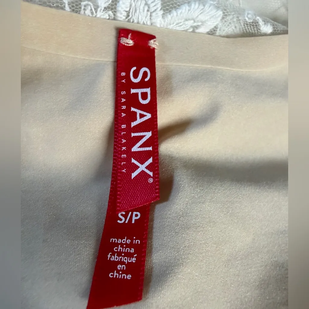 Spanx Beige Sara Blakely Shapewear Compression Tank Top Cami Small - Image 4