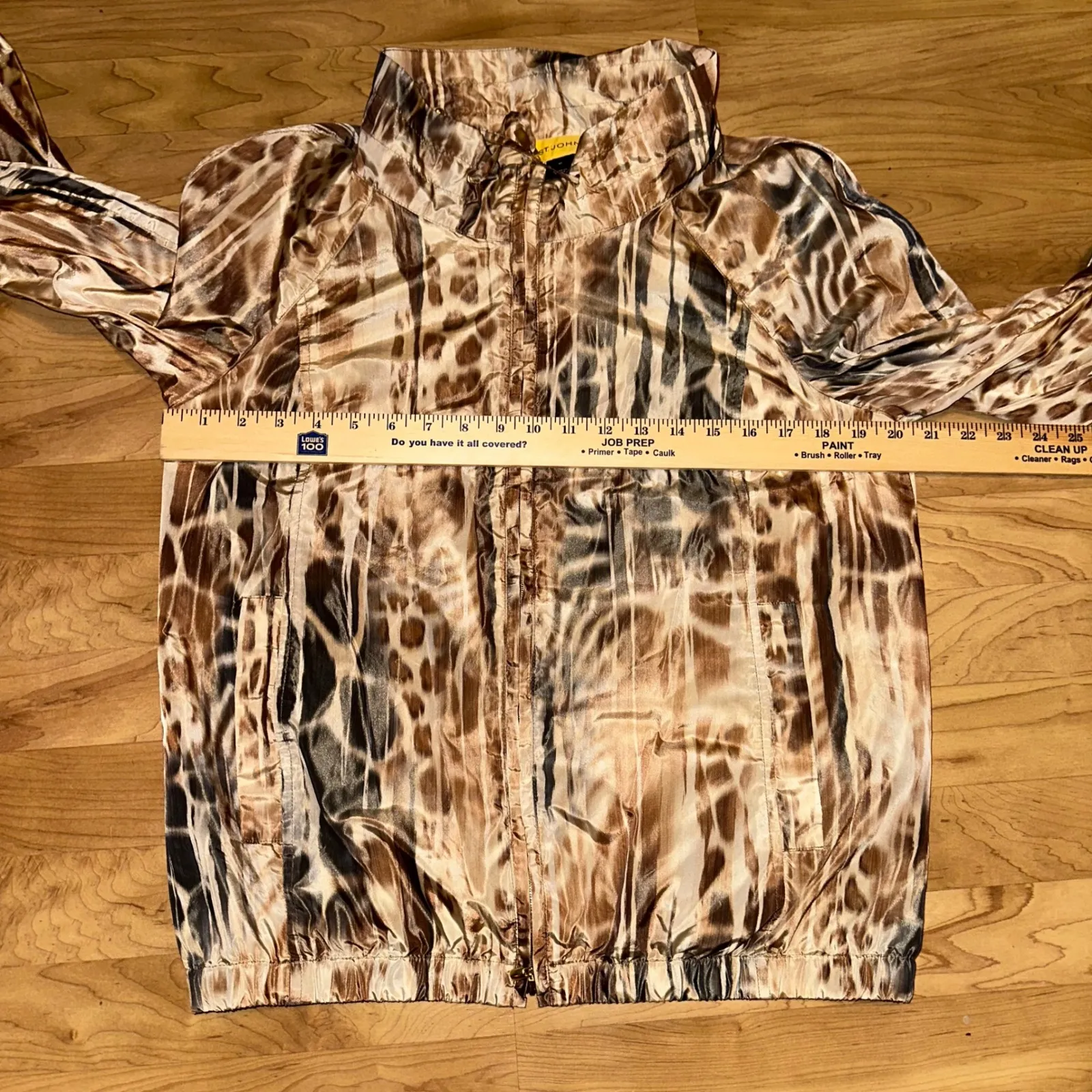 ST JOHN Women's Size‎ M Lightweight Zip Up Hooded Jacket Animal Print - Image 6