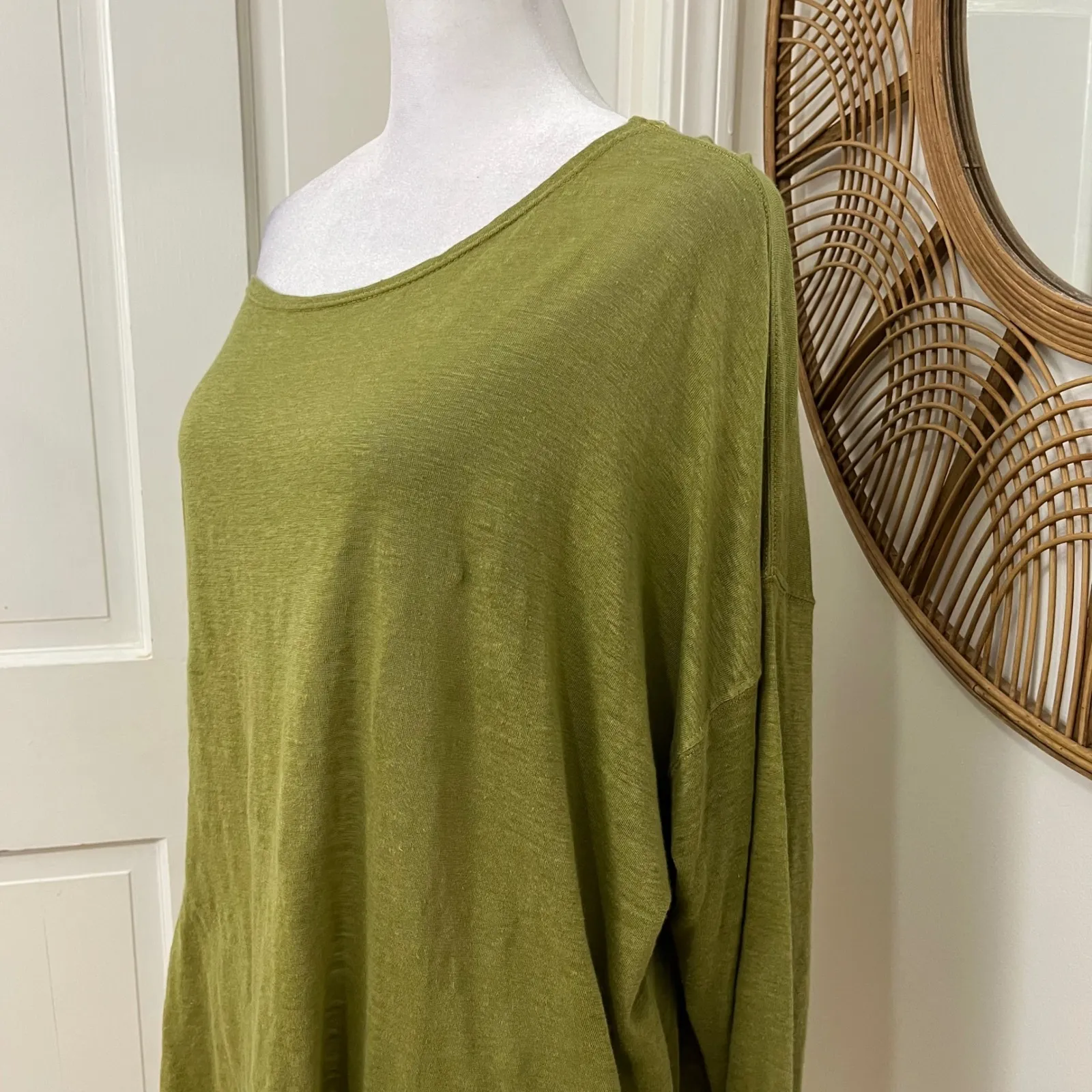Eskandar Flowy Boxy Olive Green Slub Linen Long Sleeve Oversized Top O S Logam Size undefined - Image 4