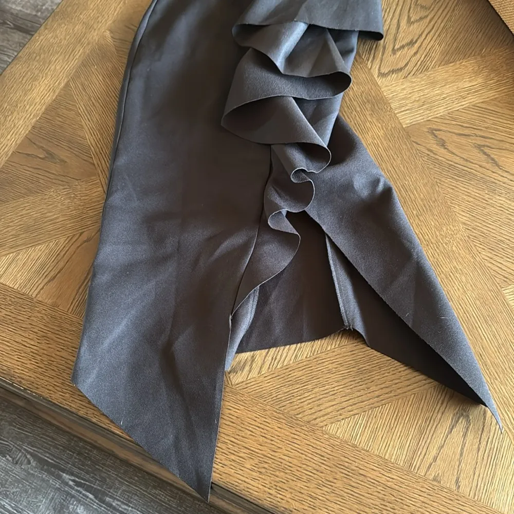 ELLIATT Reception Dress in Black, Size X-Small, $170 - Image 16