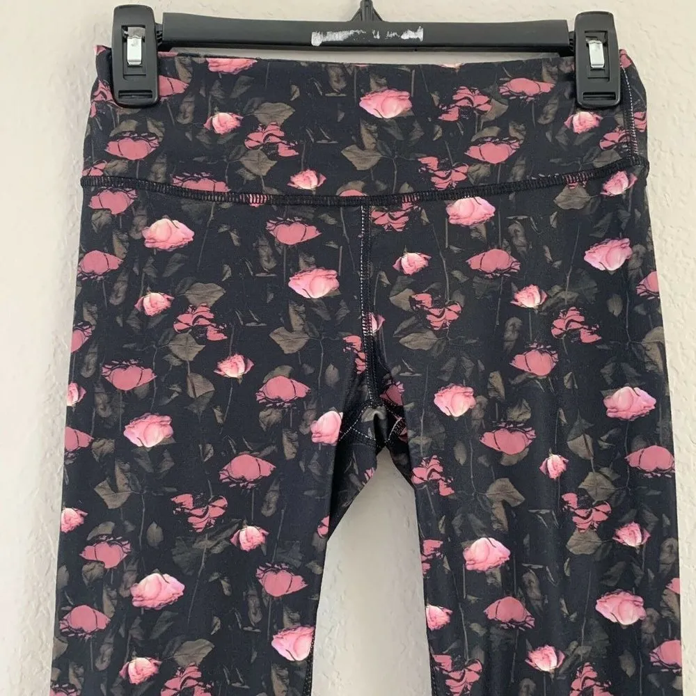 Fabletics Floral Salar PowerHold Capri Leggings - Image 4