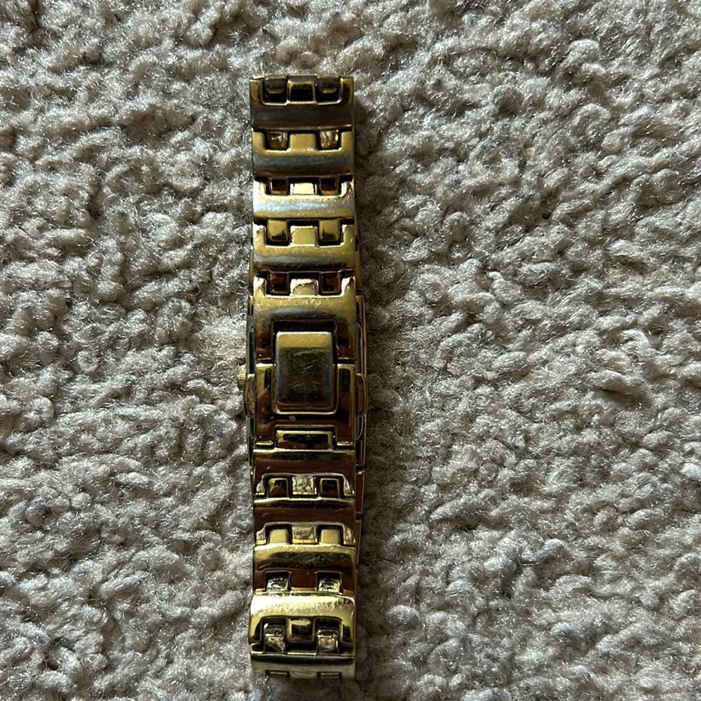 Citizen women’s vintage gold‎ diamond wristwatch length: 6.5 inches - Image 5