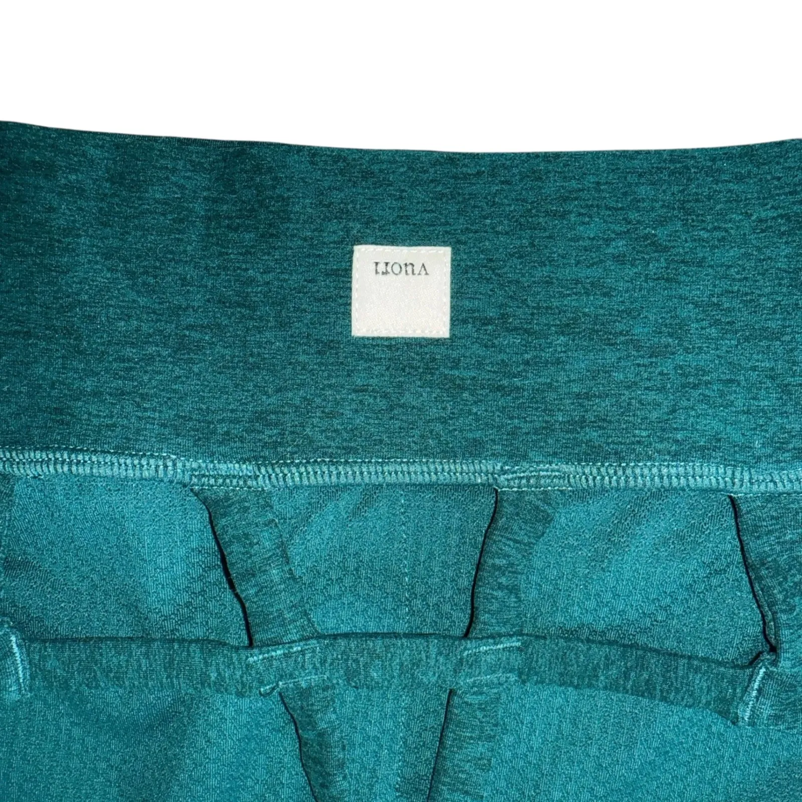 Vuori Matching Athleisure Set Teal Sports Bra High Waisted Leggings - Image 5