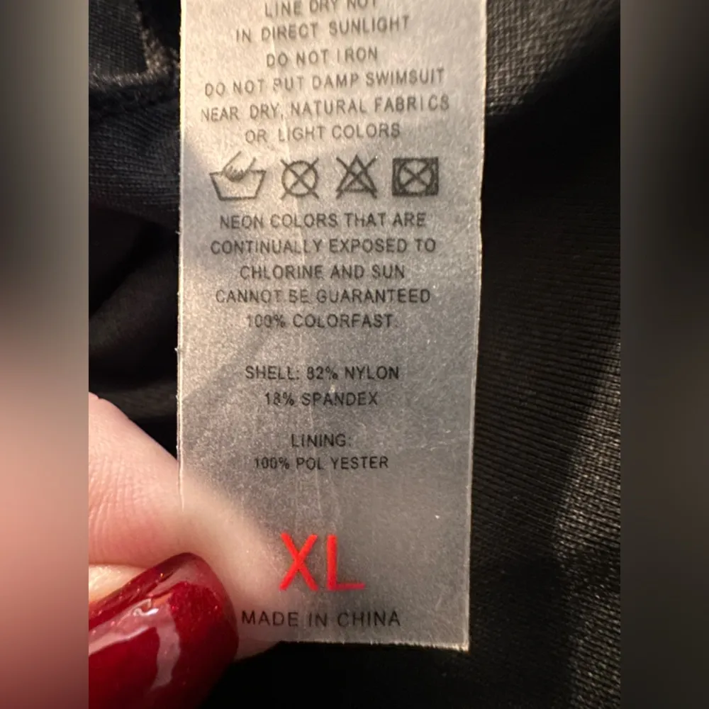 Black and White Striped Tankini Bathing Suit Top NWOT Size XL - Image 6