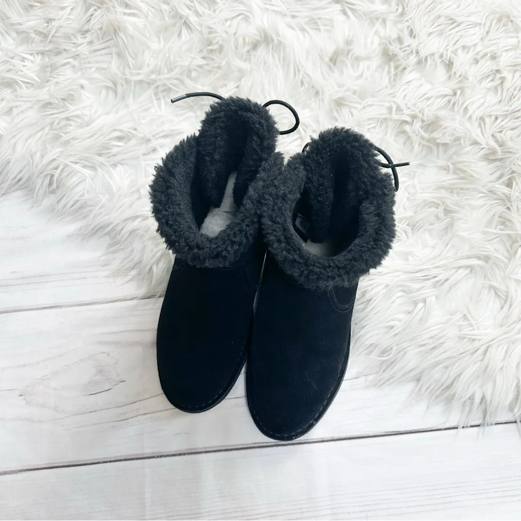 UGG Naiyah Black‎ Leather Suede Boot Size 8 - Image 4