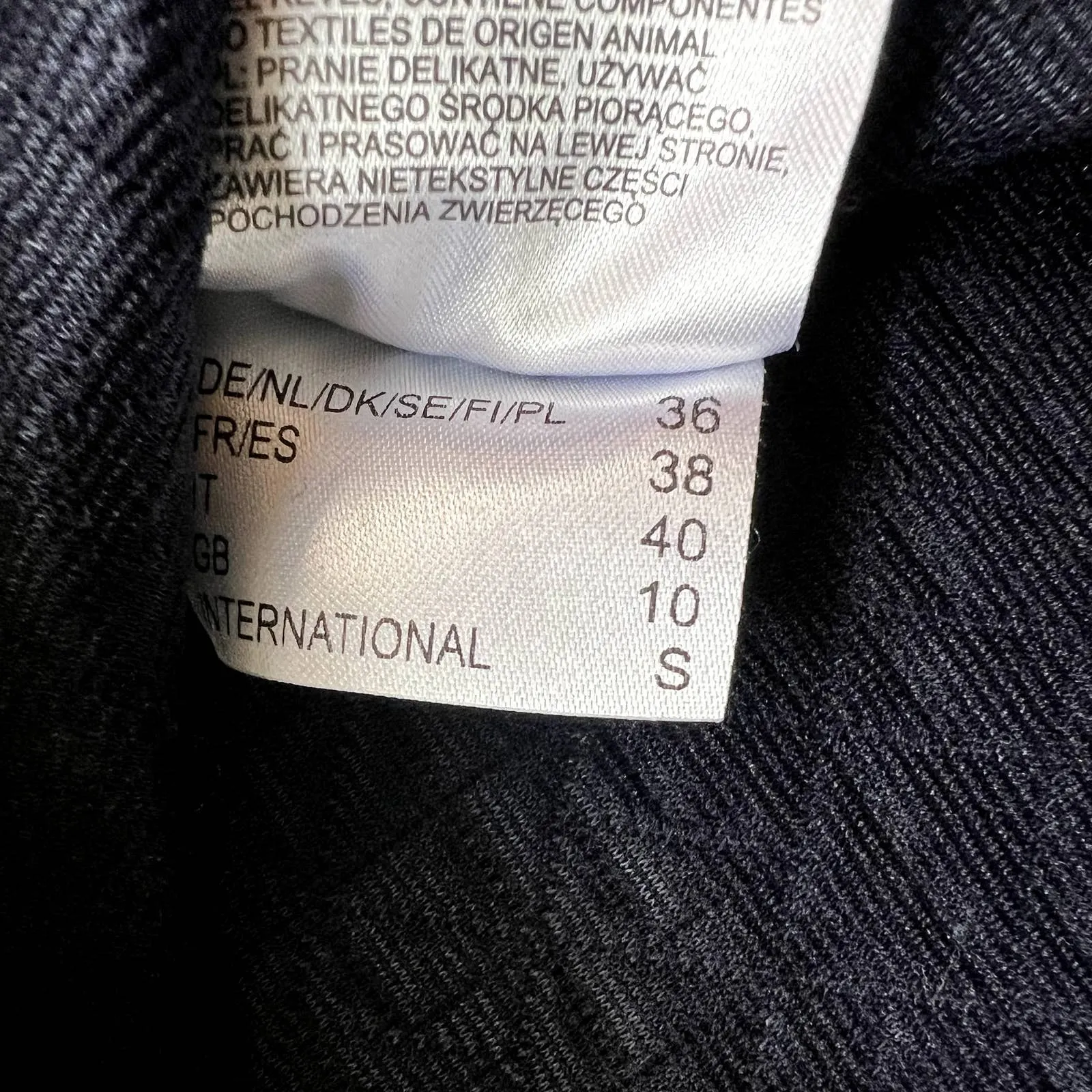 Lieblingsstuck Navy Blue 3/4 Sleeve Textured Quilted Top Scoop Neck Zip size S - Image 6