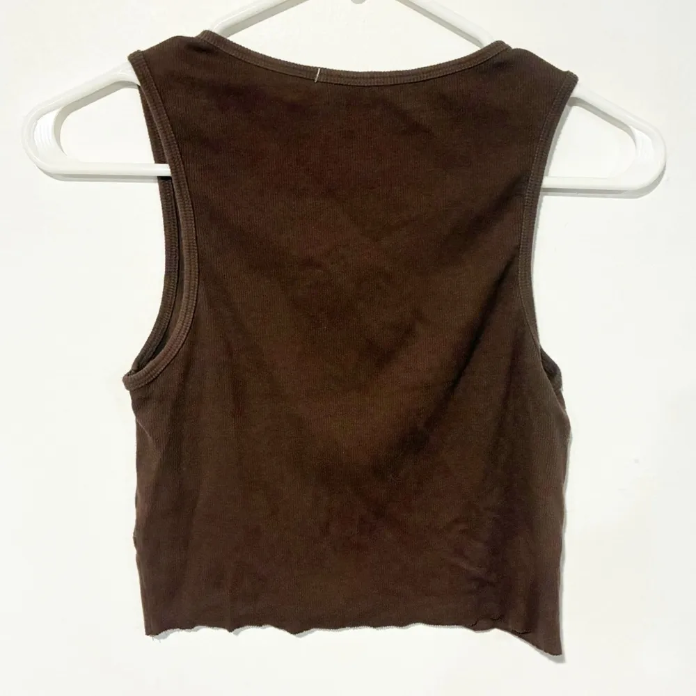 Playboy Size Medium Chocolate Brown Ribbed Cropped Tank Top Heart Graphic - Image 5