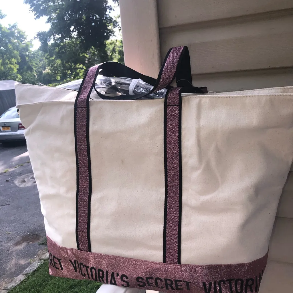 Victoria’s Secret tote bag weekender sparkle - Image 5