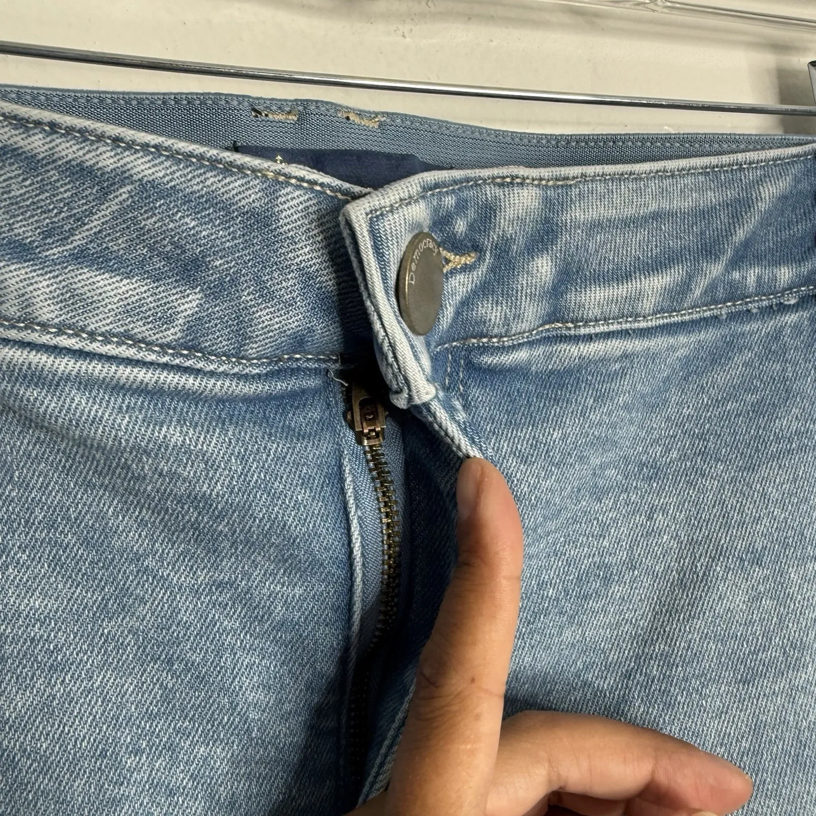 Democracy "Ab"solution Spliced Straight Leg Inside Step Frayed Hem Size‎ 24W - Image 8