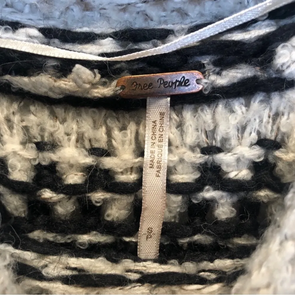 Free People chunky fair isle oversized sweater S - Image 7