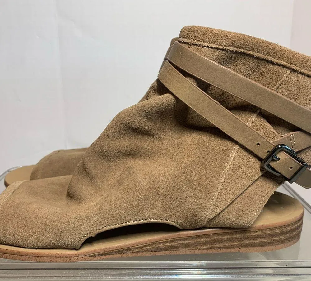 Gianni Bini Beige Suede Open Heel & Toe Ankle Upper Sz 6.5 Sandal.          1925 - Image 4