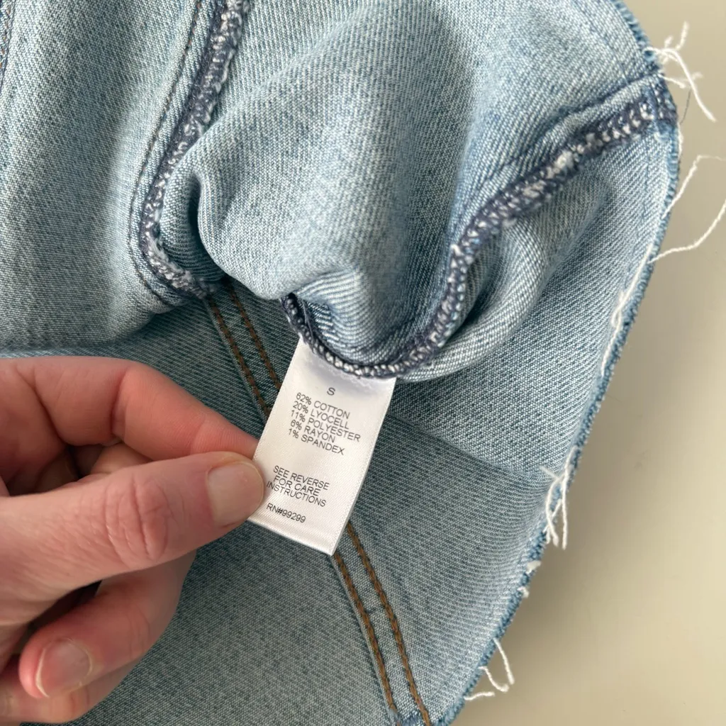 NWT Evereve Robbie Denim Vest Size small - Image 5