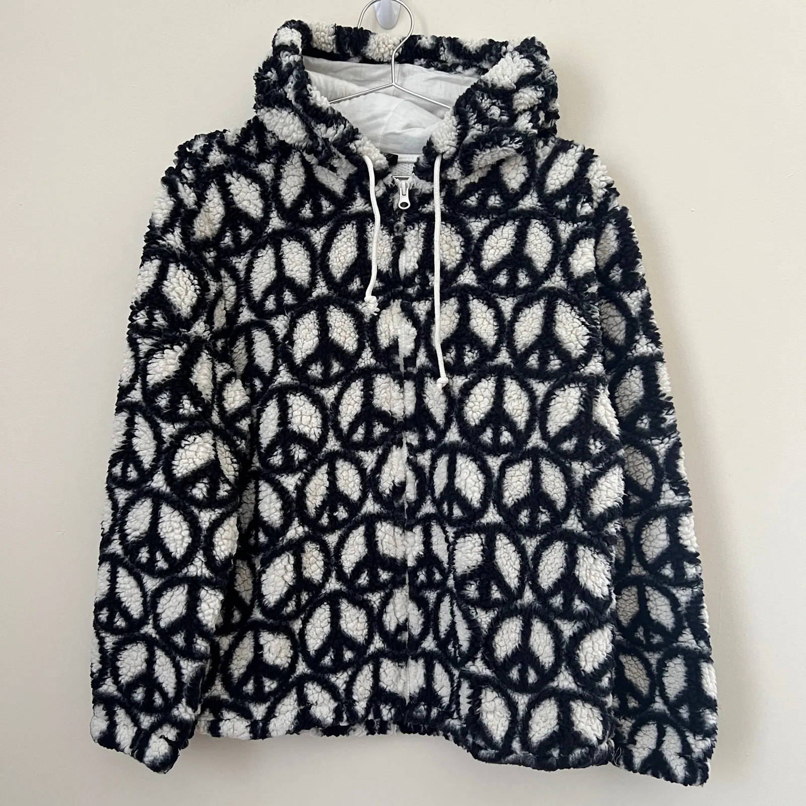 Pacsun Women's White & Black Peace Sign Print Full Zip Sherpa Hoodie Jacket S - Image 2