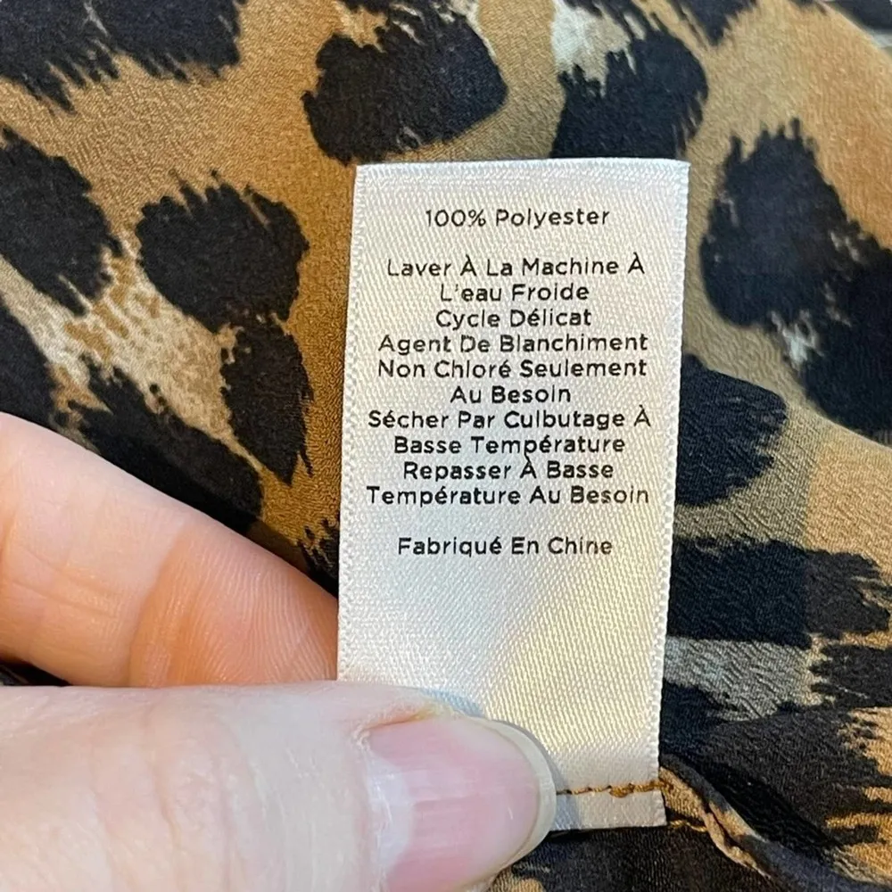 Talbots V-Neck Long Sleeve Leopard Print Button Down Blouse Popover Top Medium P - Image 13