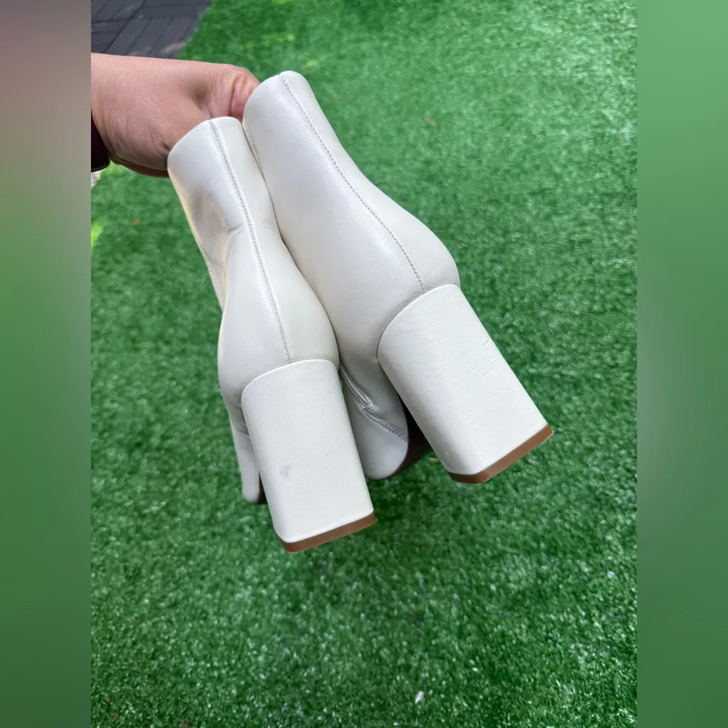 Marc Fisher Glorify Leather Pointed Toe Zipper Boots Off White Women's Size 9 - Image 10