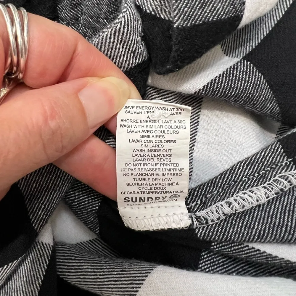 Sundry Black‎ & White Check/Plaid Flannel Button Up Shirt Size 3 - Image 7