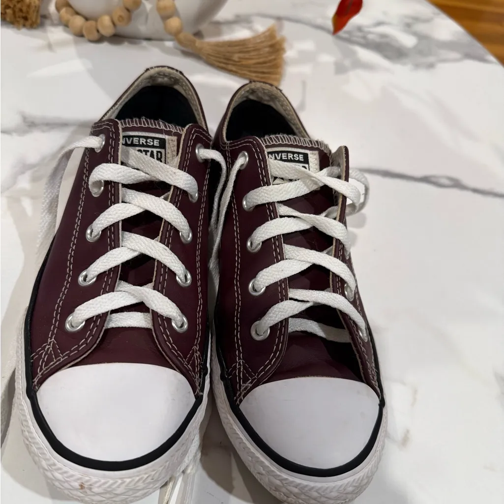 Stylish Burgundy and White Sneakers Red - Image 5