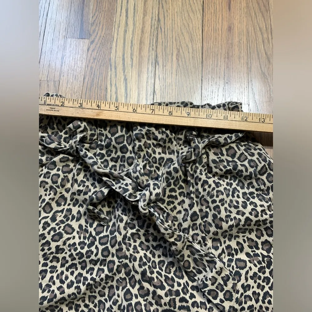 Aaron & amber cheetah print shorts small - Image 6