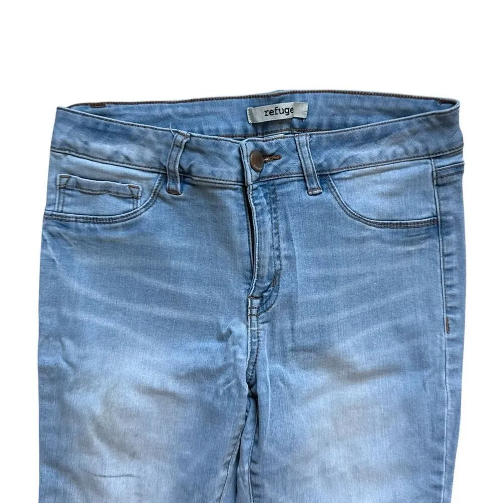 Womens Charlotte Russe Refuge Light Rinse Mid Rise Skinny Jeans - Sz 8 - Image 2