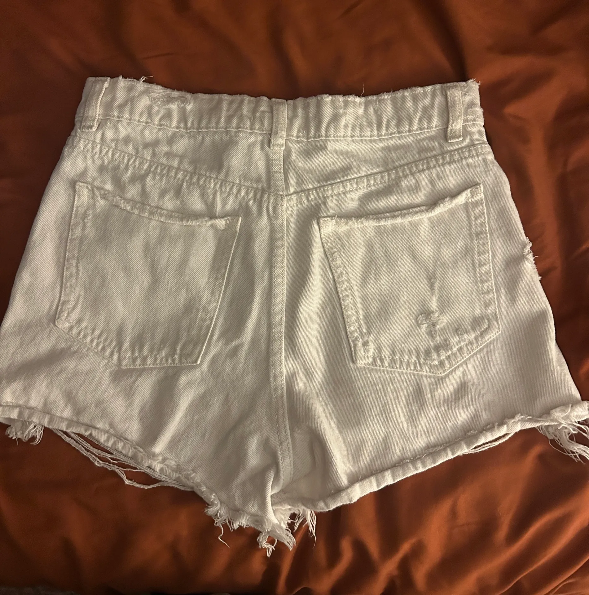 White High Rise Shorts Size 6 / EU 38 - Image 3