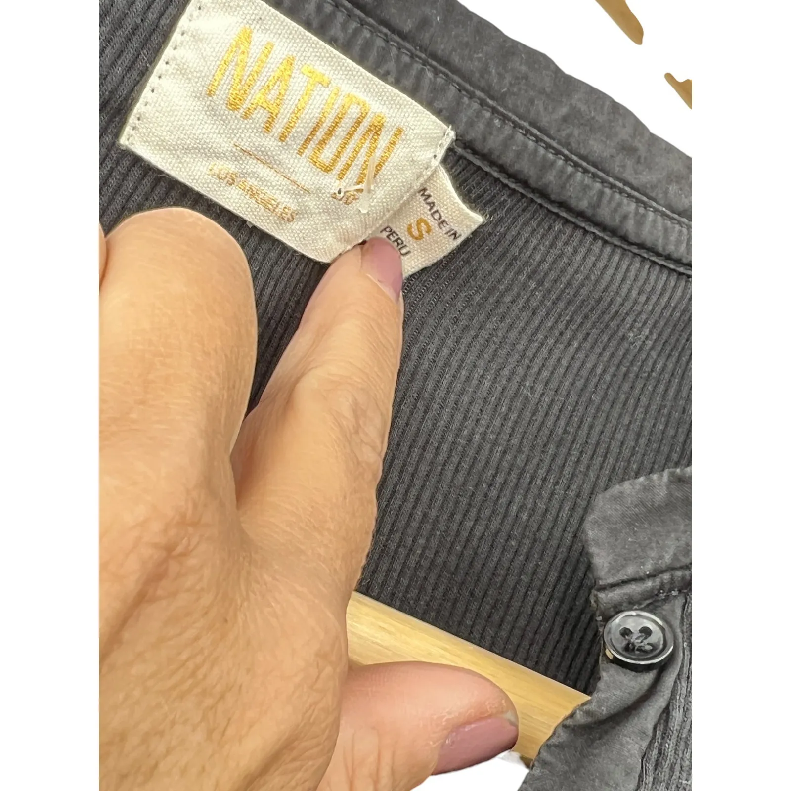 NATION LTD S celine tee T-shirt Puff Shoulder V-neck Top Ribbed Fitted womens - Image 4