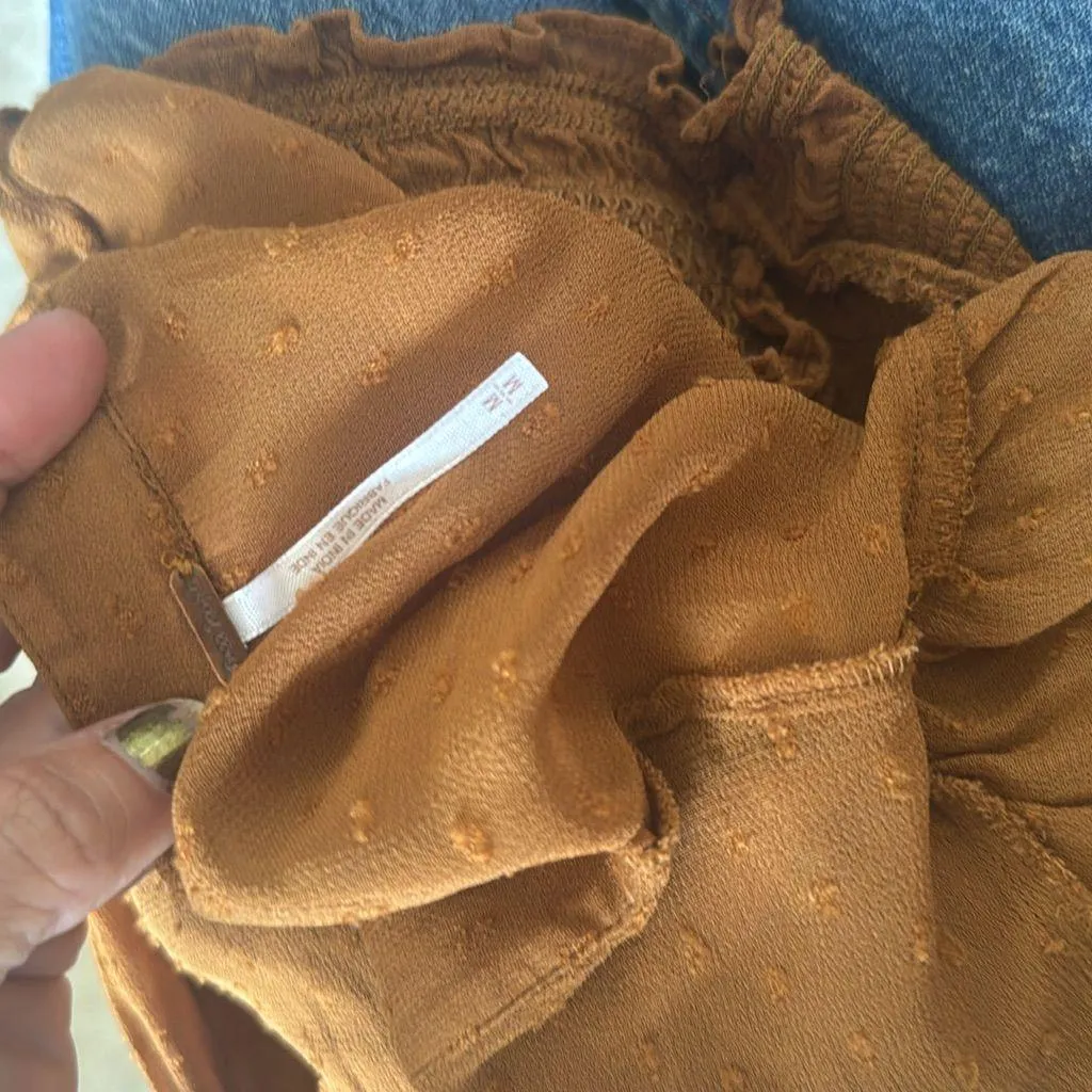 Free people rust colored size smocked waist and wrists buttons top medium - Image 5