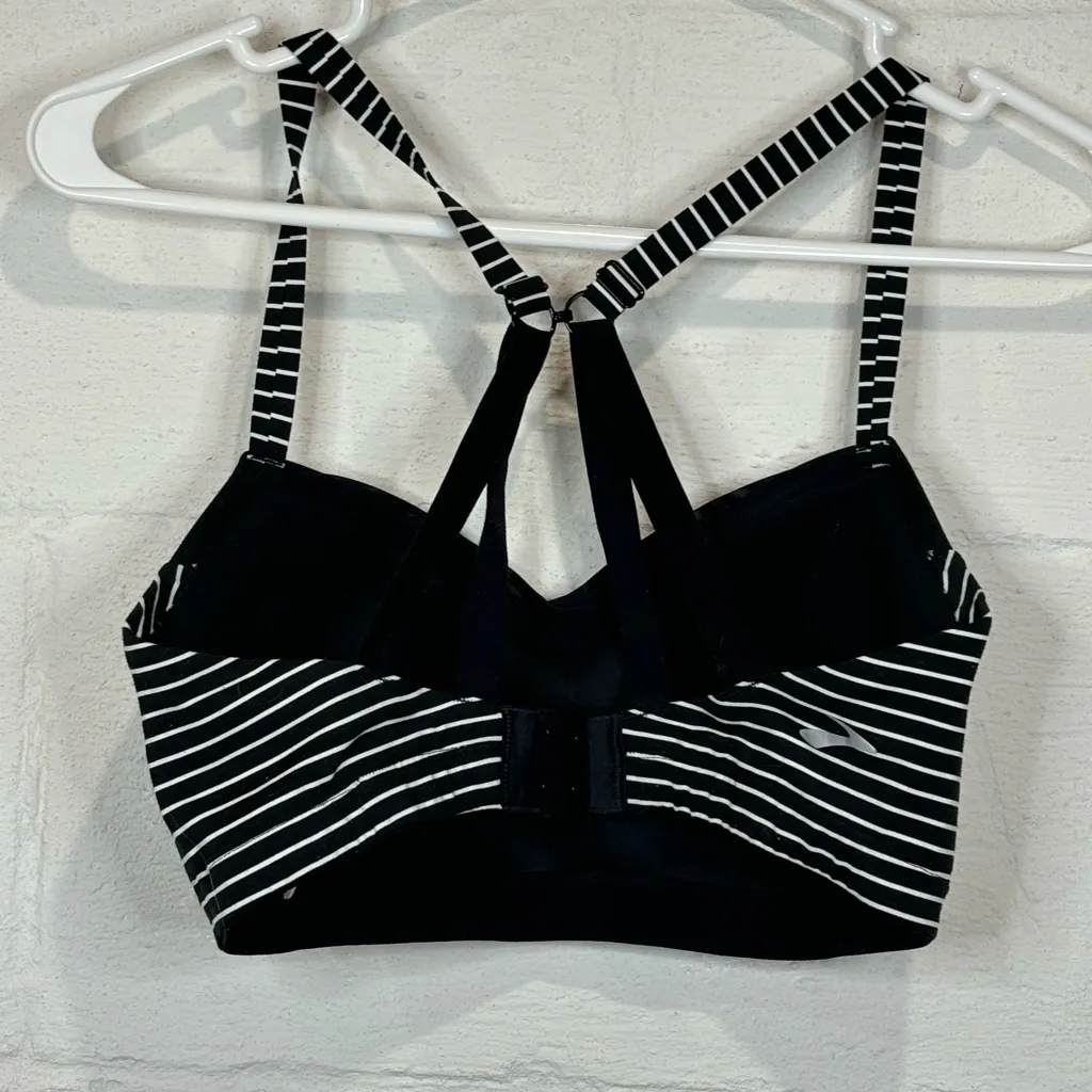 Brooks Sportswear Woman’s Black & White Running Bra Size 34C - Image 6