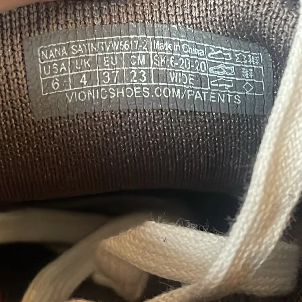 Vionic Fresh Nana Satin Navy Sneaker Size 6 Blue - Image 12