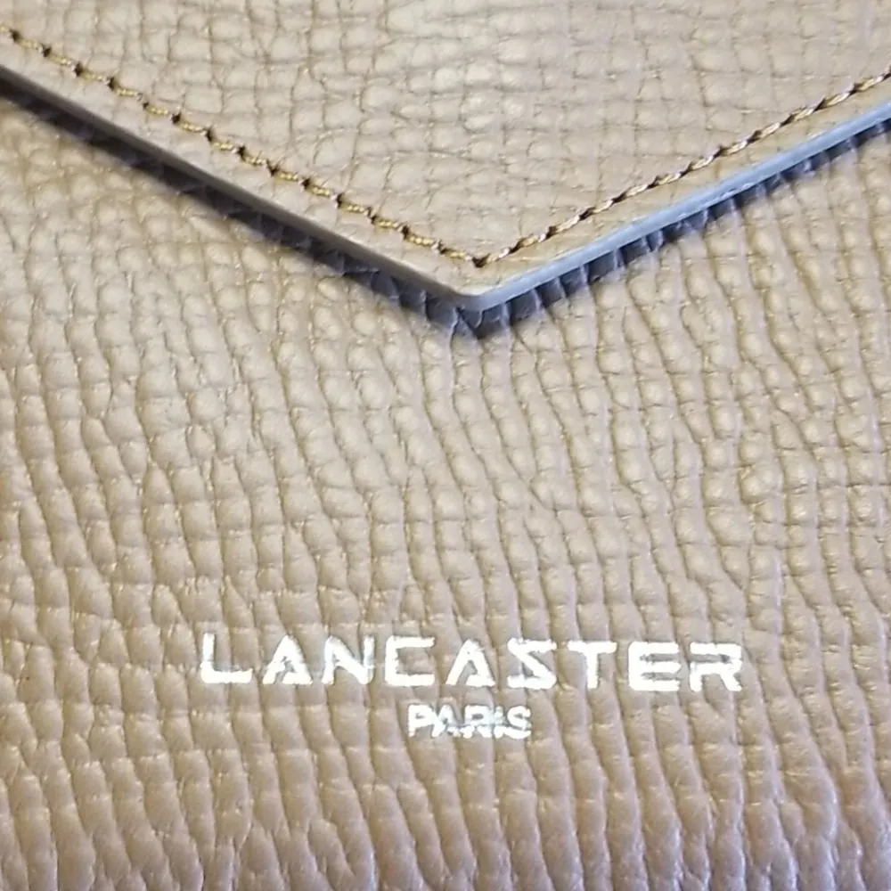💕LANCASTER PARIS💕 Leather Envelope Clutch Xbody Brown - Image 5