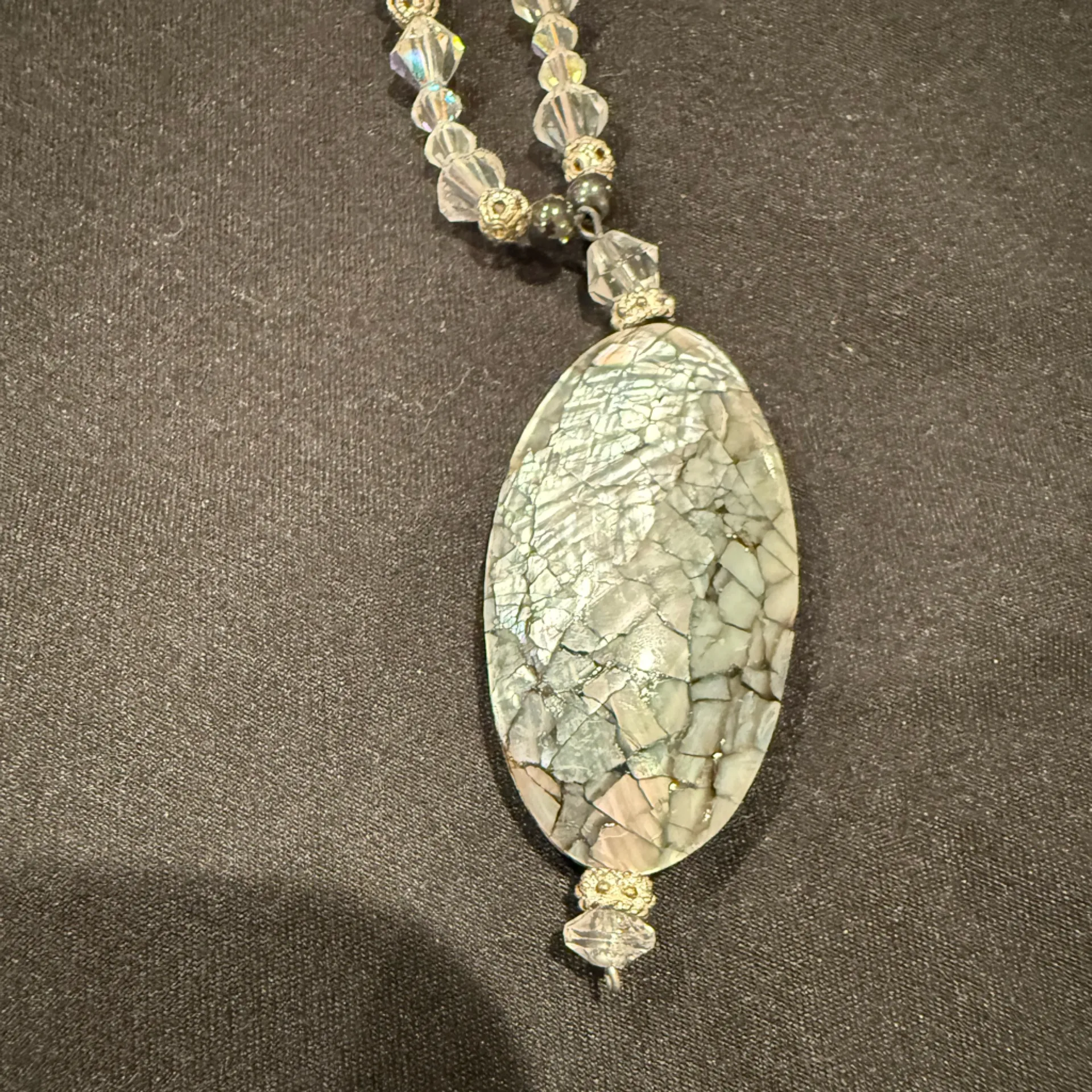 Elegant Vintage Abalone Pendant Necklace with Crystal Beads Silver - Image 2