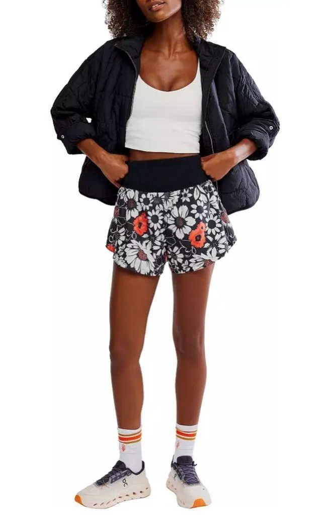 FP Movement Printed Carpe Diem
Shorts Size Large - Image 5