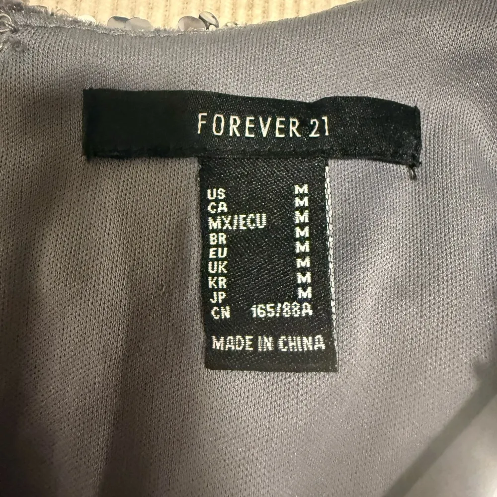 Forever 21 Silver Sequin Mini Dress - Image 7