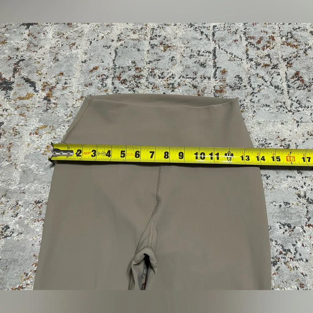 Alo Yoga Women’s Tan High Waist Ripped Warrior leggings size Small - Image 6