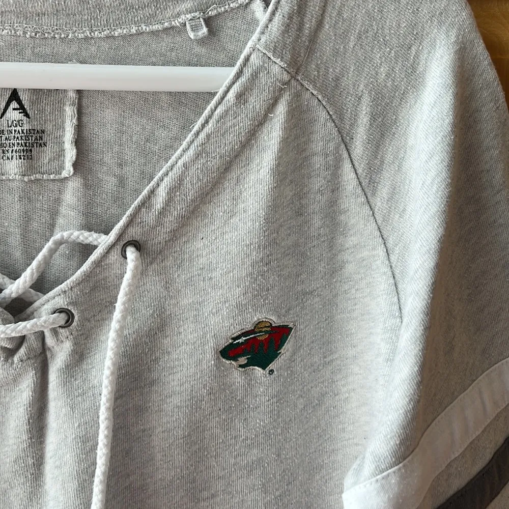 MN WILD Hockey Long Sleeve Top / Sweatshirt Gray Size L - Image 2