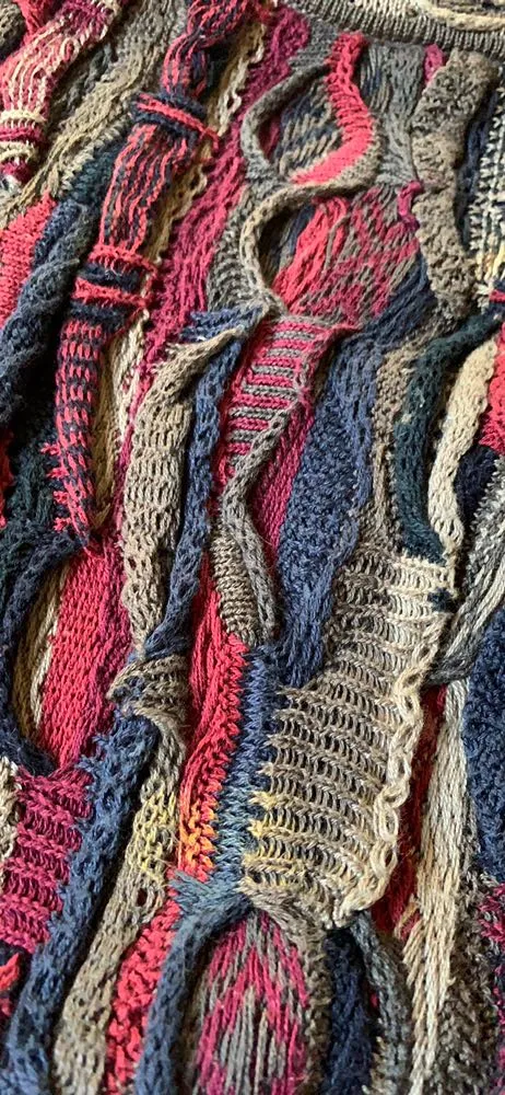 COOGI Sweater - Image 4