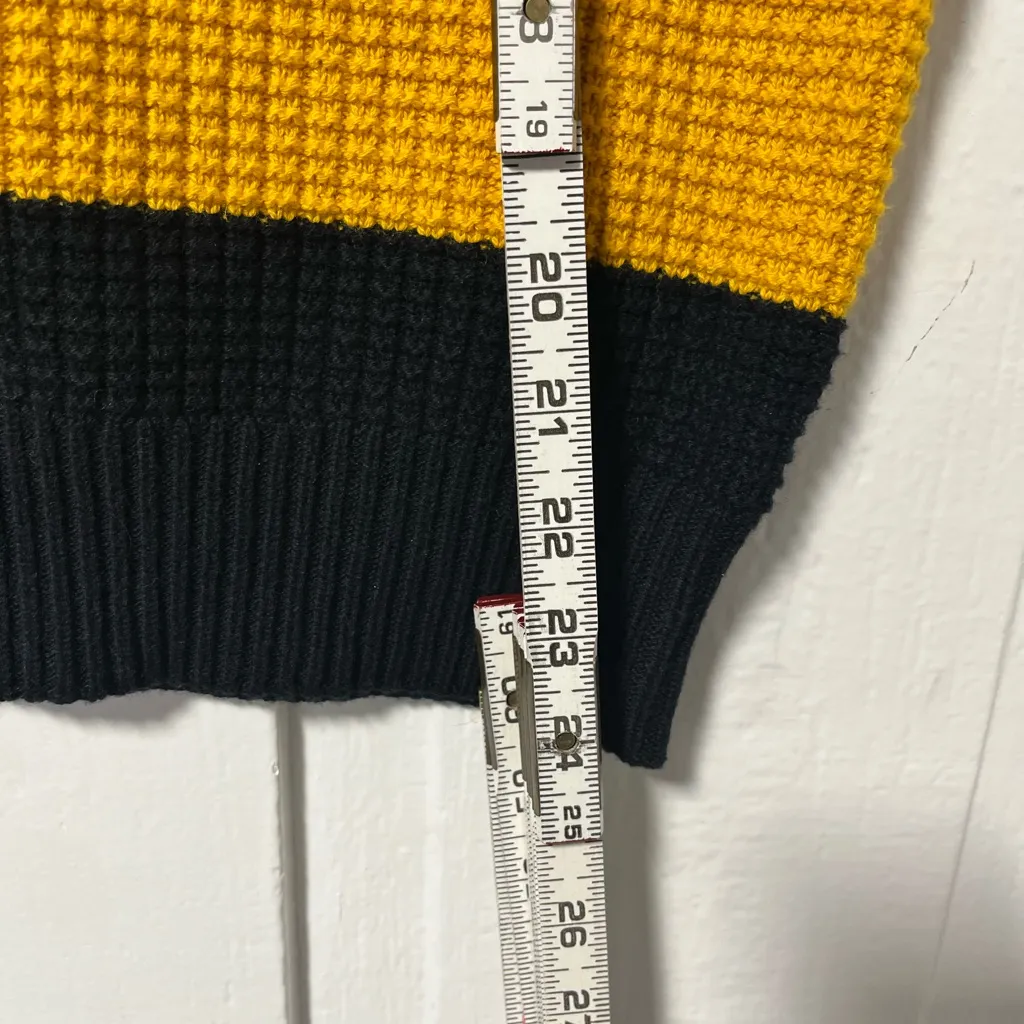 Victor Glemaud x Target v neck sweater vest Size XS Yellow - Image 6