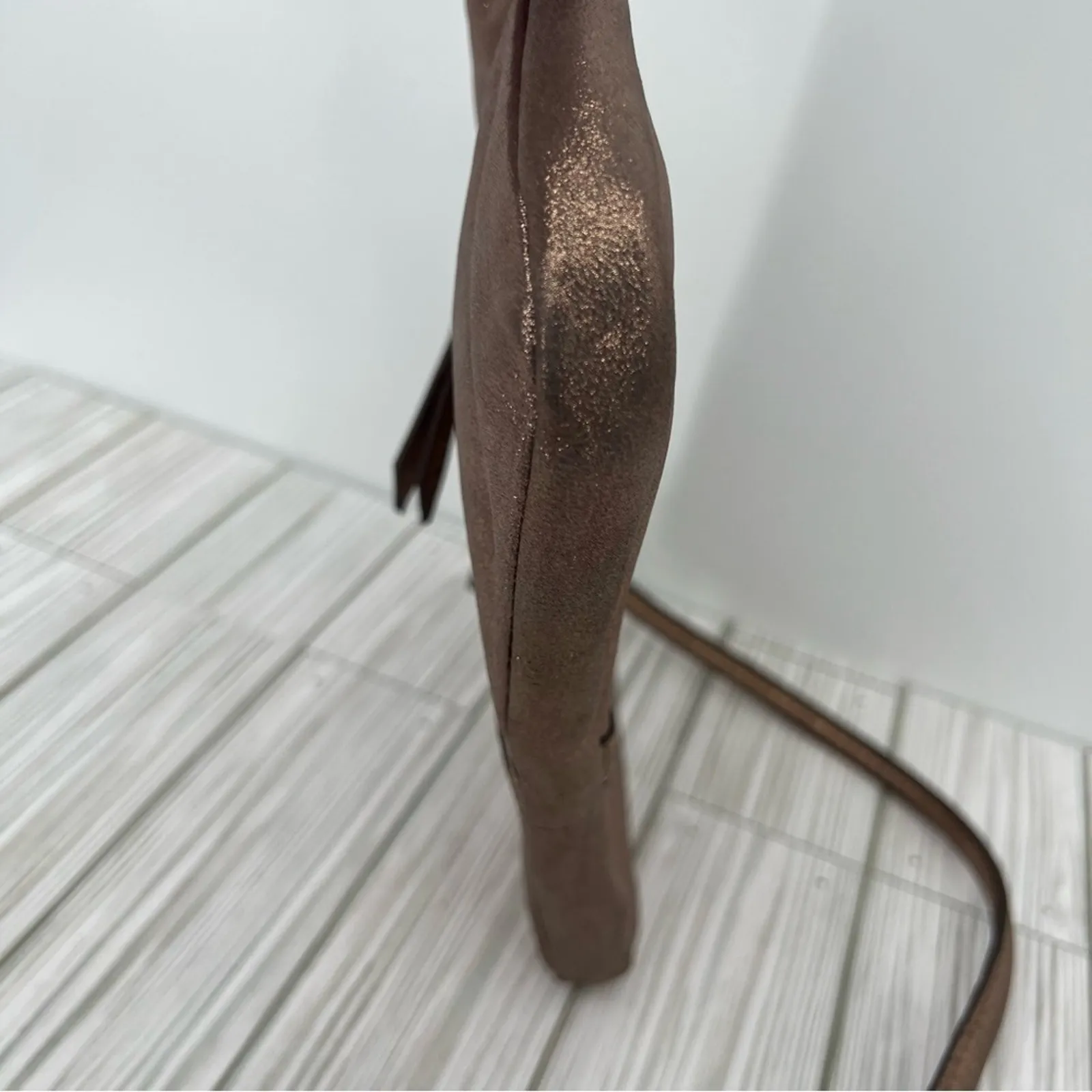 Fossil Erin bag crossbody cow hide rose gold leather zip top purse - Image 7