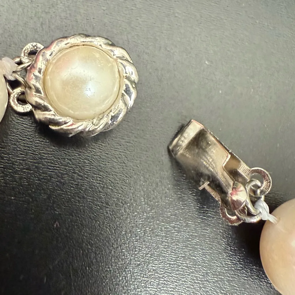 Natural Freshwater Cultured Pearl Knotted Pearl Clasp Bracelet 32.1g. White - Image 10